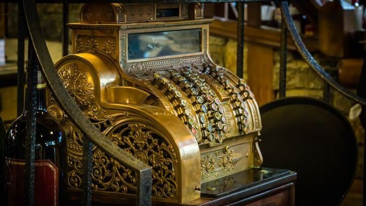 Vintages buyers Lake Worth Beach South Florida. Updated 2025